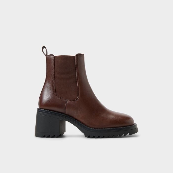 Botins em pele cognac, salto em bloco - ANNELIESE