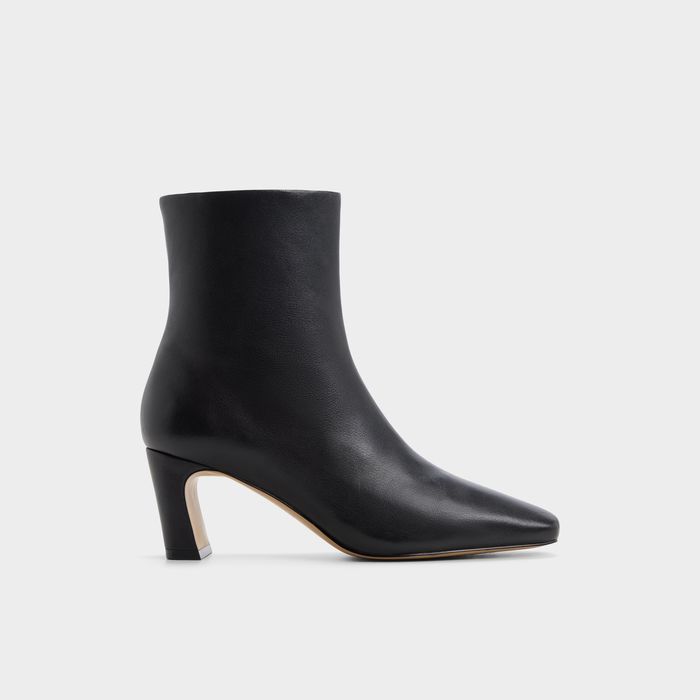 Botins em pele preto, salto em bloco - BETHINA