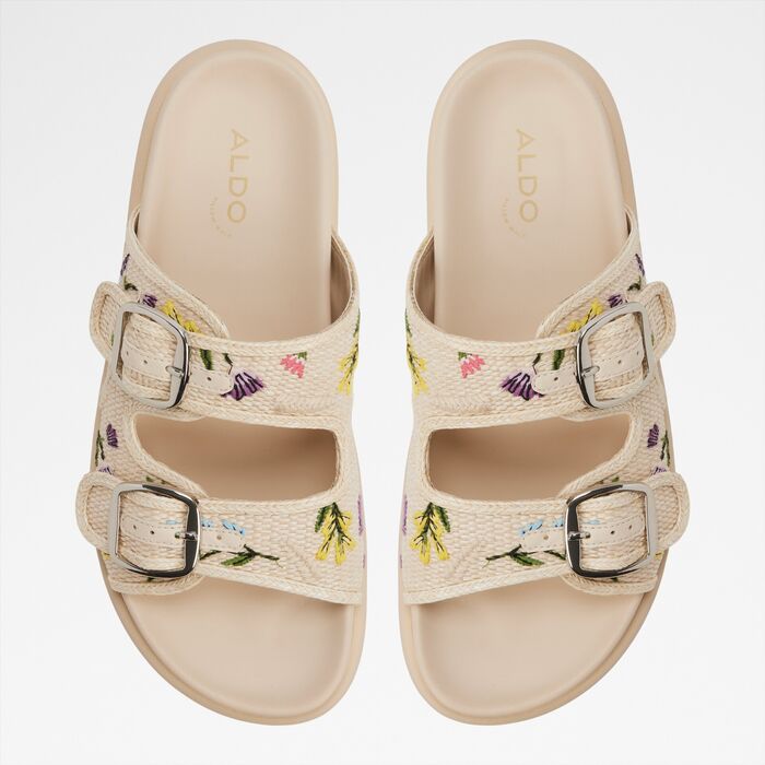 Sandalias planas en beige - BOHOCHIC