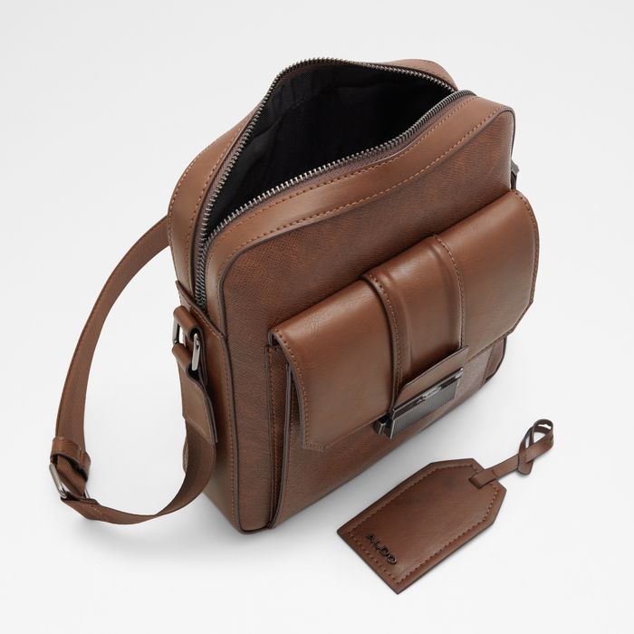 Bandolera ALDO para hombre, en marrón, con cierre de cremallera, asa larga y un bolsillo exterior BOXDENE200002009