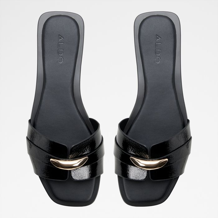 Sandalias planas en negro - BRIELA