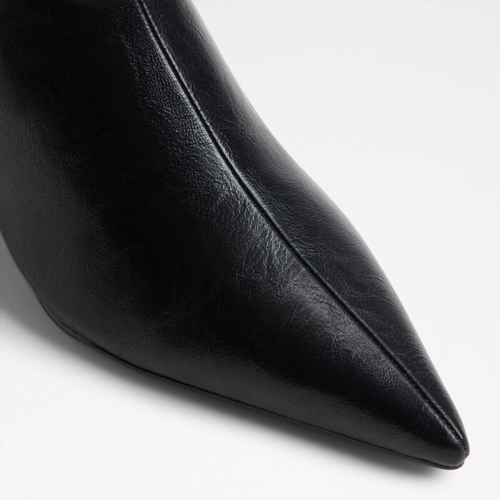 Botas de cano alto em preto, salto em bloco - CALAIN