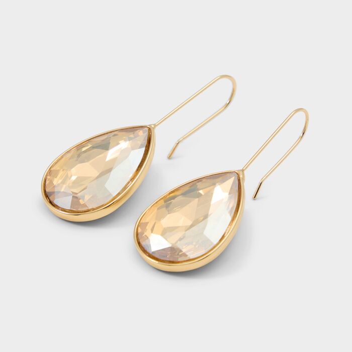 Brincos longos em dourado - CARELLLE