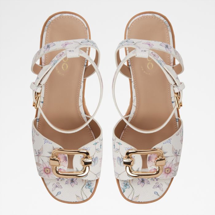 Sandalias de cuña en blanco - CARRABRIRIA