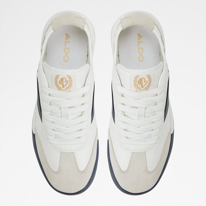 Zapatillas en blanco - CLUBMTL
