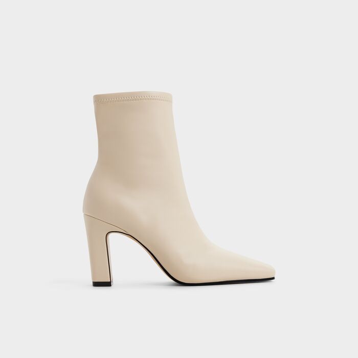 Botins em bege, salto em bloco - CYBELE