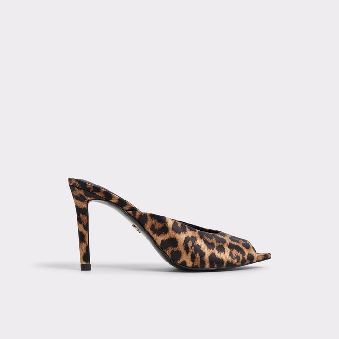 Sandalias en negro, tacón de aguja - ELENARA