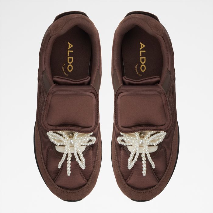 Zapatillas planas en marrón - GIALDAN