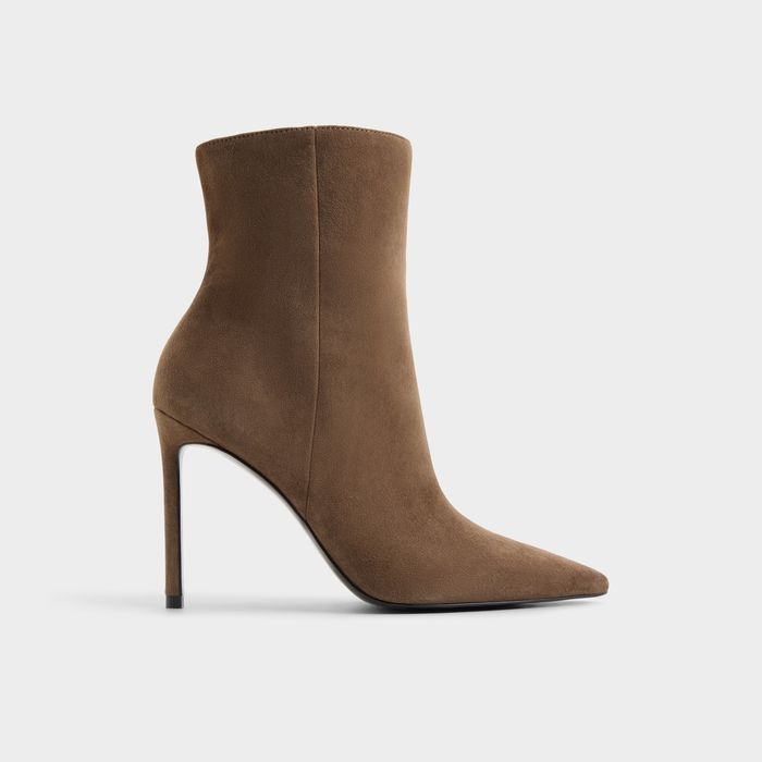 Botins em pele bege, salto fino - GUAVABERRY