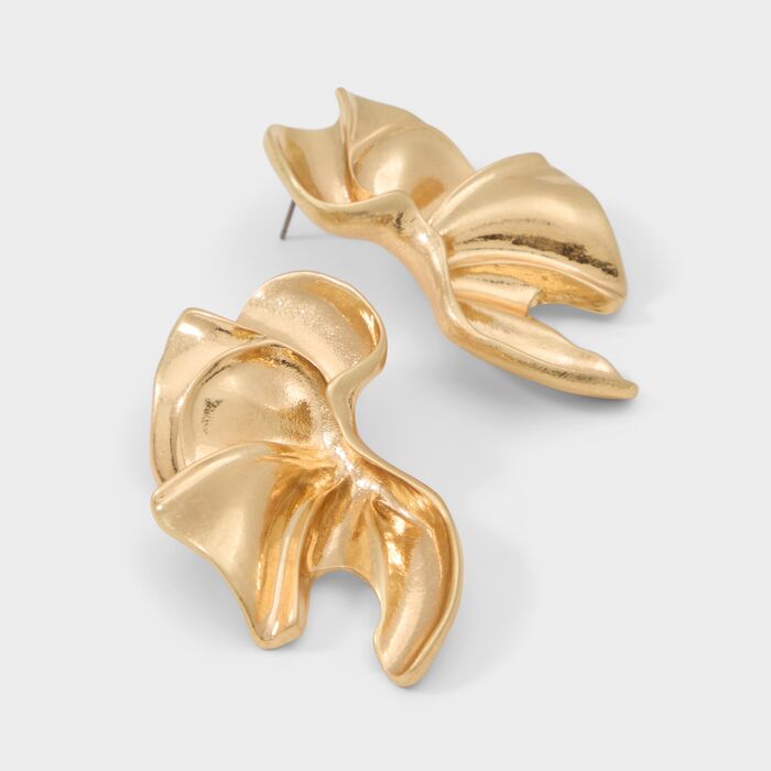 Brincos longos em dourado - GWENDOLYNN