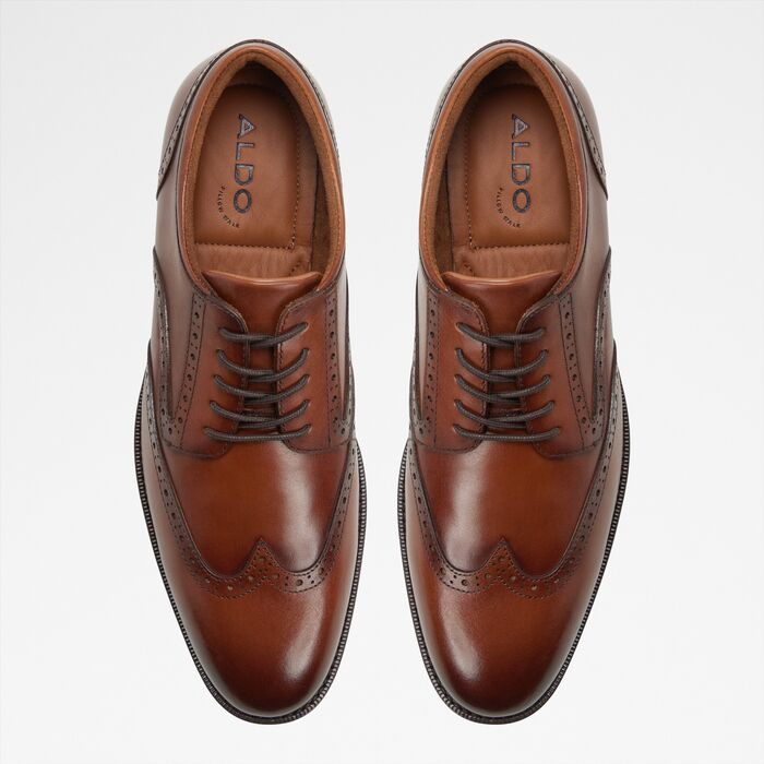 Sapatos clássicos em pele cognac - HARINGTON