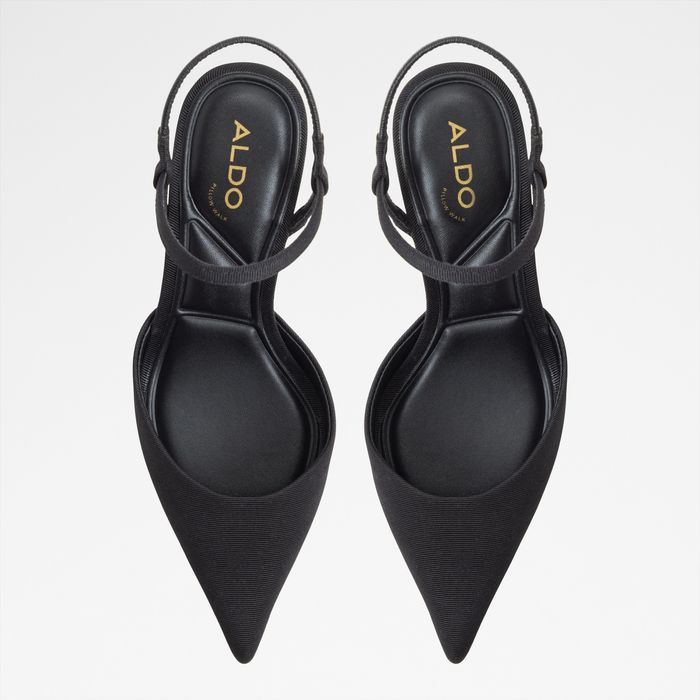 Sapatos em preto, salto fino - JASMYNEE