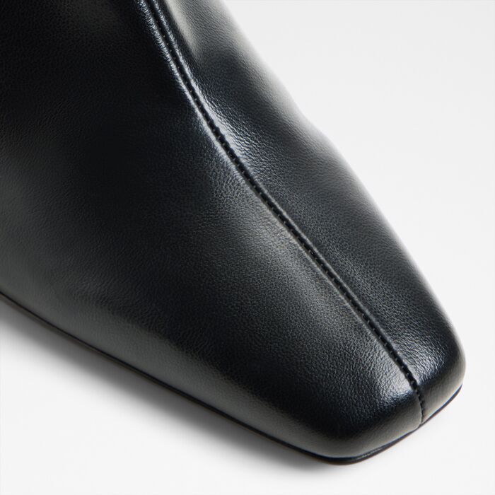 Botins em preto, salto em bloco - KAYIA