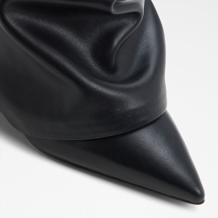 Botas de cano alto em preto, salto fino - KERLON