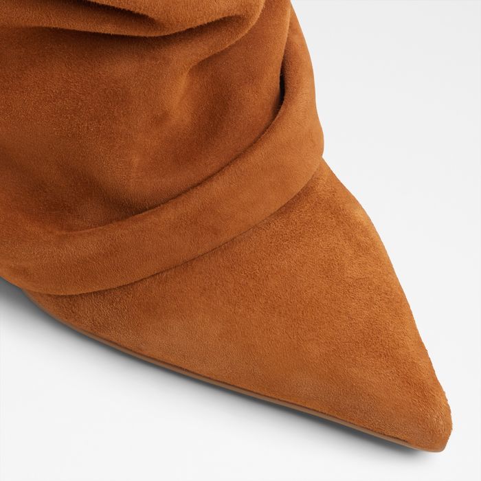 Botas de cano alto em pele cognac, salto fino - KERLON