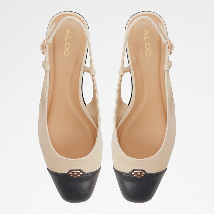 Sapatos rasos em bege - MAREE