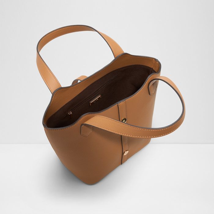 Bolso de hombro en coñac - MARIBELLA