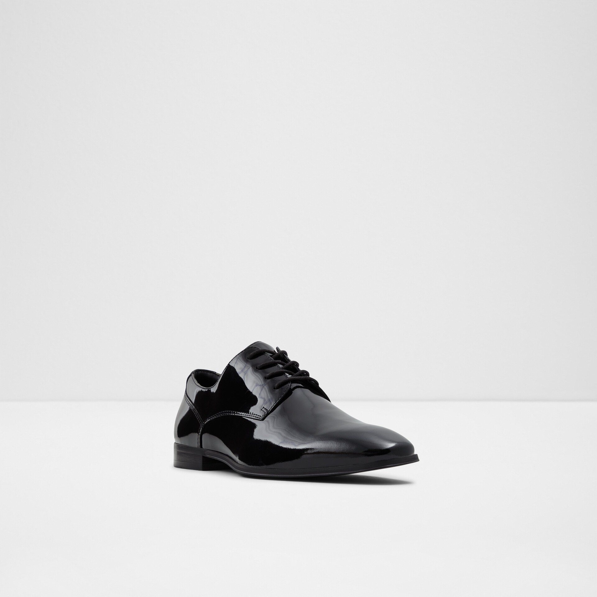 Interminable aislamiento charla Zapatos de vestir para hombre en piel en barniz negro NOVVIO 001001033 |  ALDO Shoes España