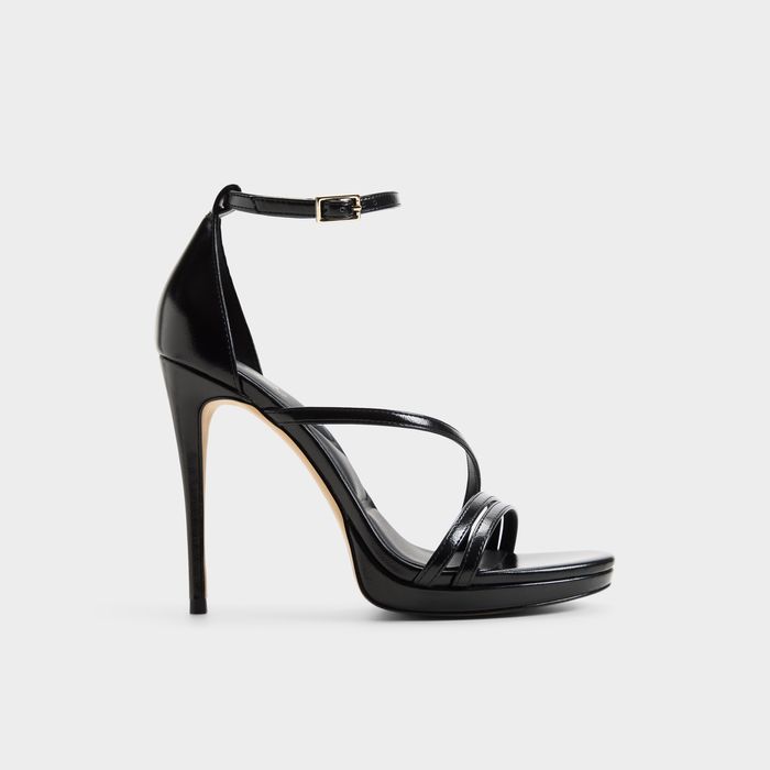 Sandalias en negro, tacón de aguja - ODELLA