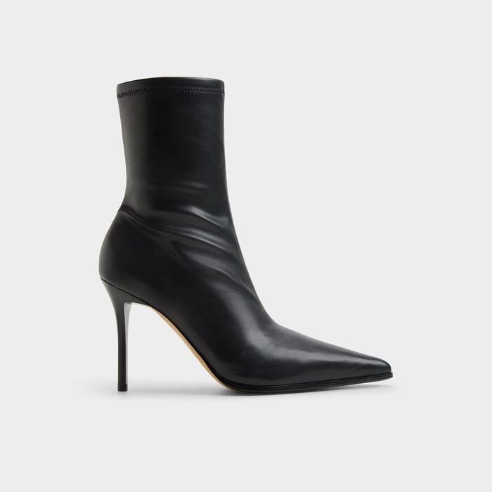 Botins em preto, salto fino - OLILACAN