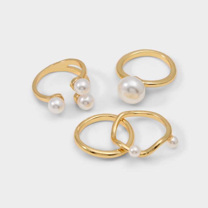 Anéis em dourado - OVIA