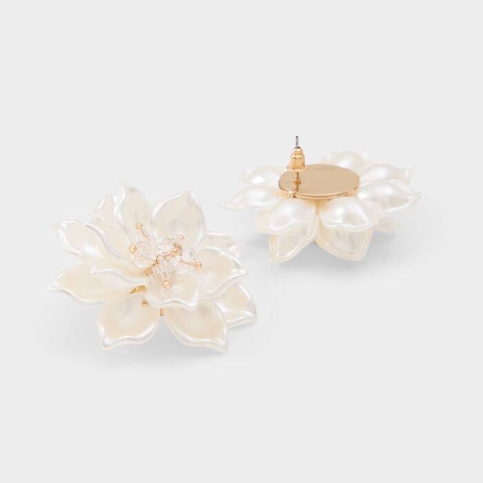 Pendientes largos en blanco - PETALPEARL