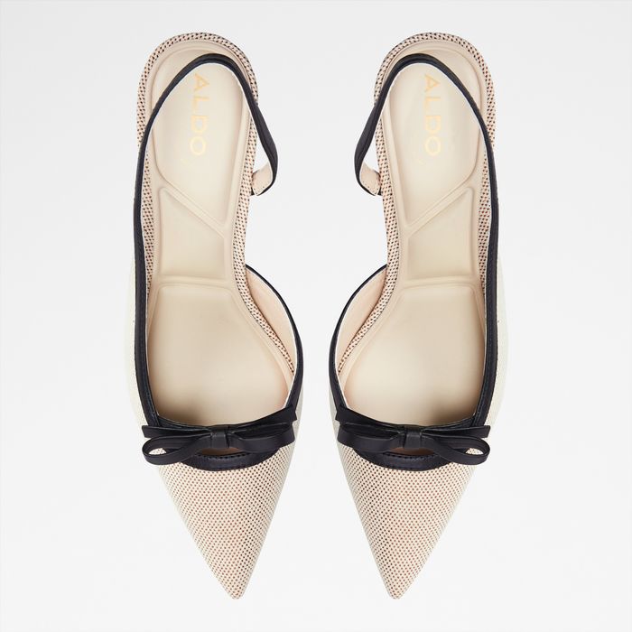 Sapatos em bege, salto em funil - PHILIPA