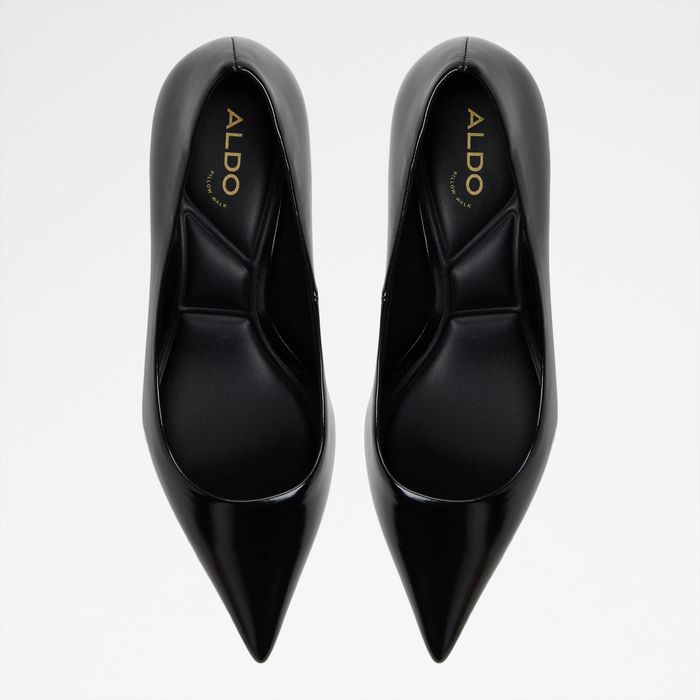 Sapatos em preto, salto fino - RUPARI