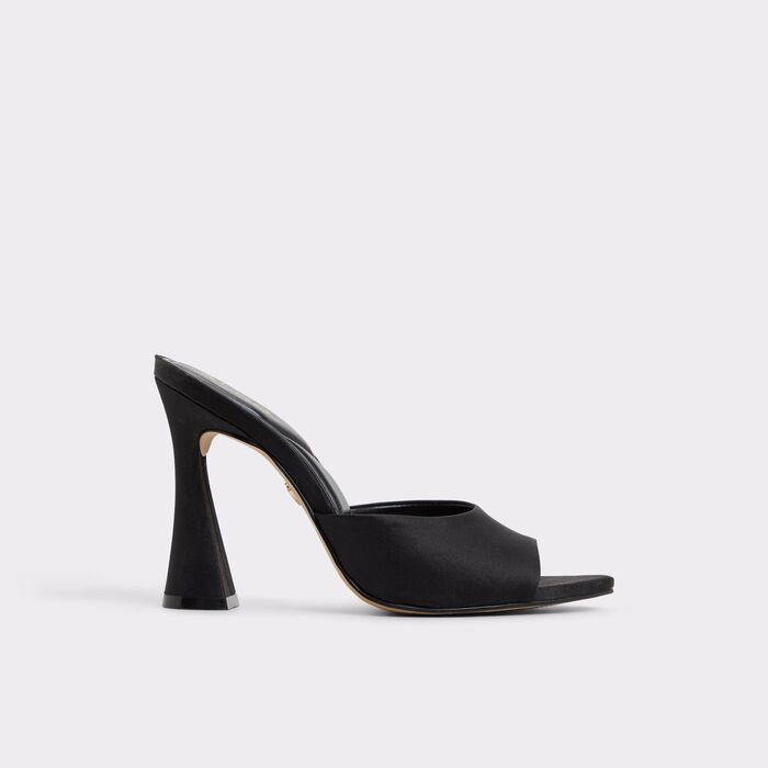 Sandalias en negro, tacón embudo - RYLEA