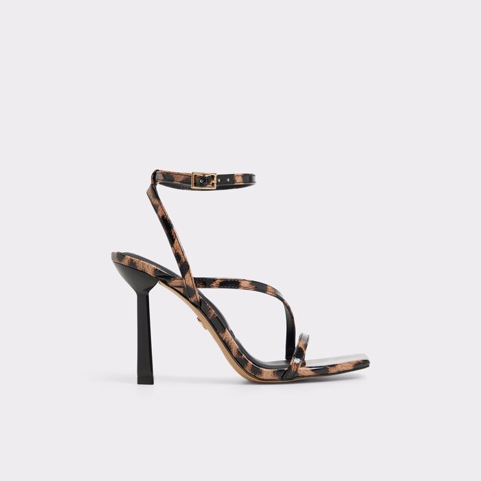 Sandalias en barniz negro, tacón de aguja - SCINTILLA
