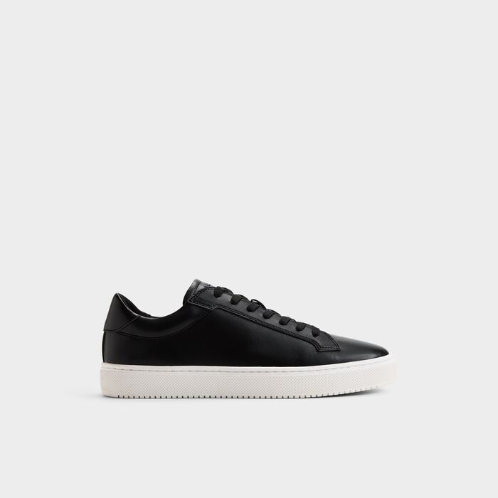 Sapatilhas em preto - SEBBI