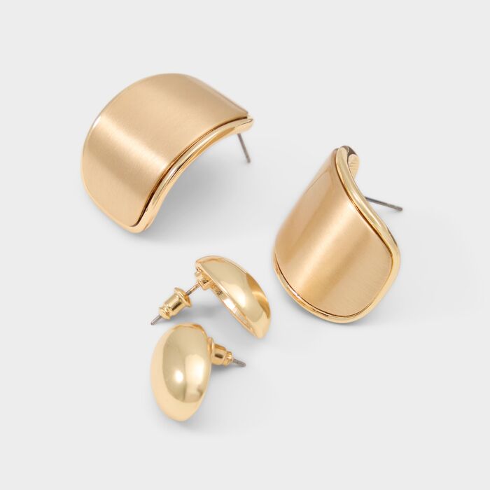 Brincos curtos em dourado - SEPPENT