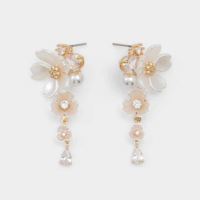 Pendientes largos en blanco - SERIENA
