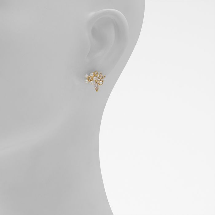 Pendientes cortos en oro - SWEETLOVE