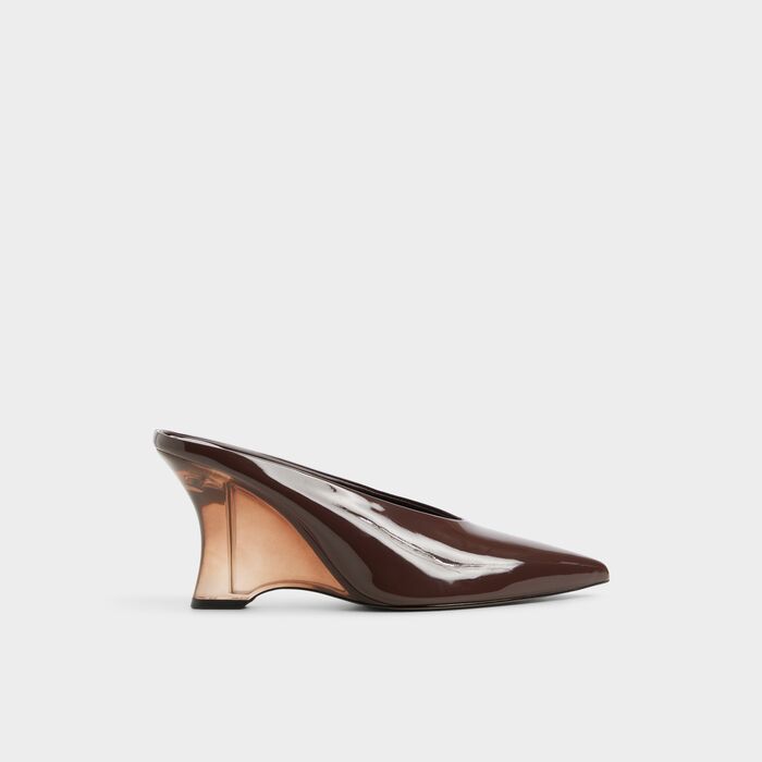 Sapatos em verniz castanho, salto em bloco - TEALA