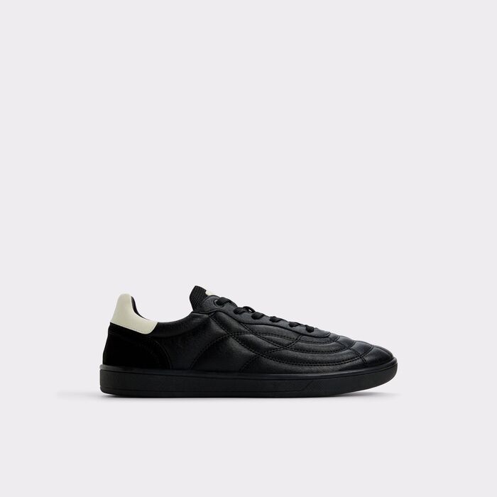 Zapatillas en negro - THEPITCH