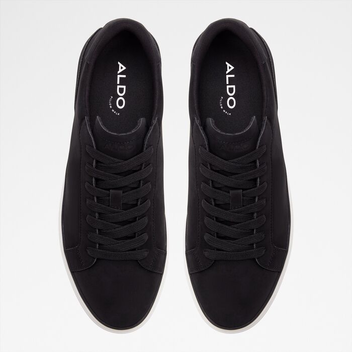 Sapatilhas em preto - TYRELL