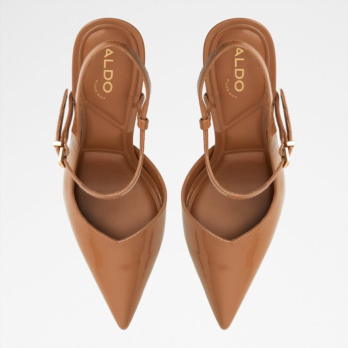 Sapatos em verniz cognac, salto fino - VIVENNE