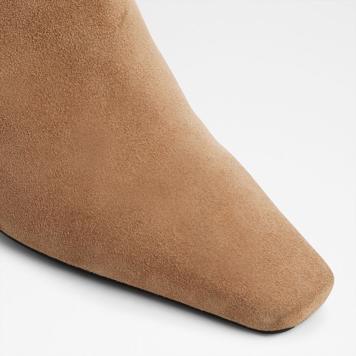 Botas de cano alto em pele bege, salto em bloco - VIVIENNA