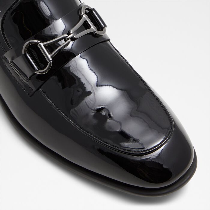 Mocassins em pele verniz preto - WALTERS