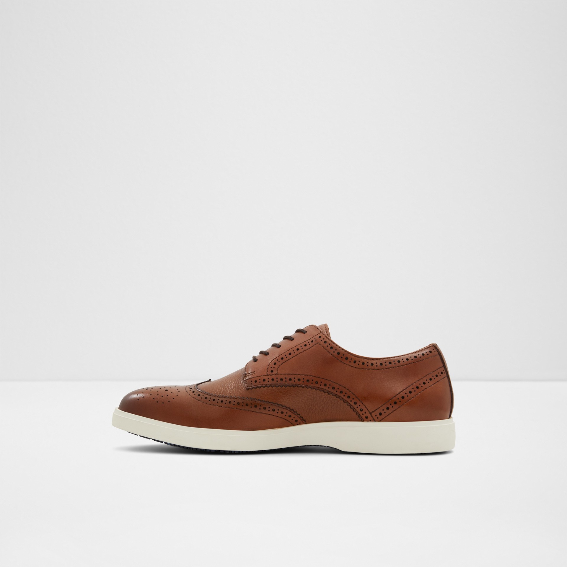 Sapatos casuais para homem em pele cognac - WISER220001043 | ALDO Portugal