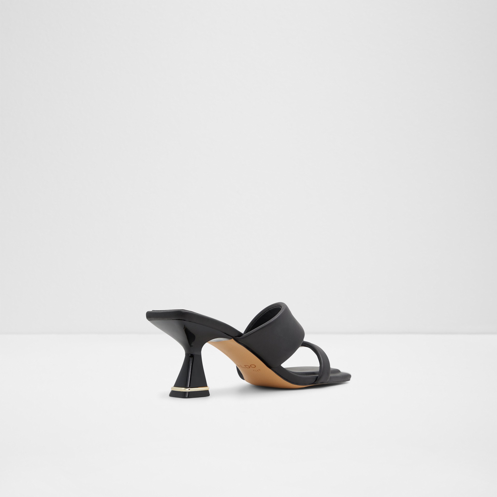 Mules para mulher em preto, salto em funil - ZAZA001002043 | ALDO