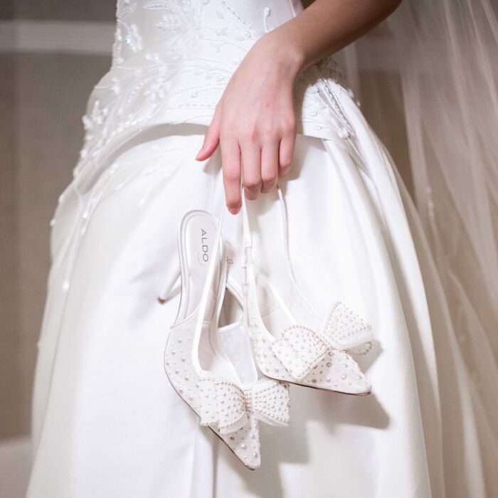 Sapatos em branco, salto fino - ANASTASIAA