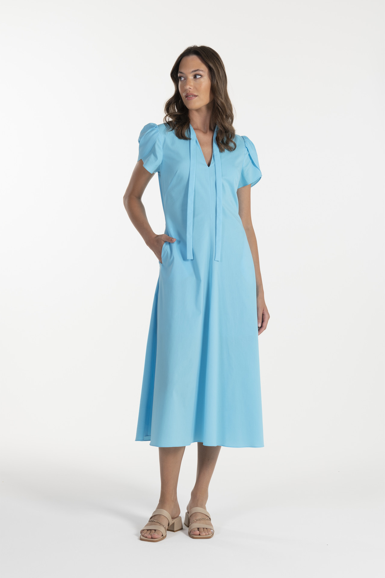 VESTIDO DE ALGODÃO COM TIRAS