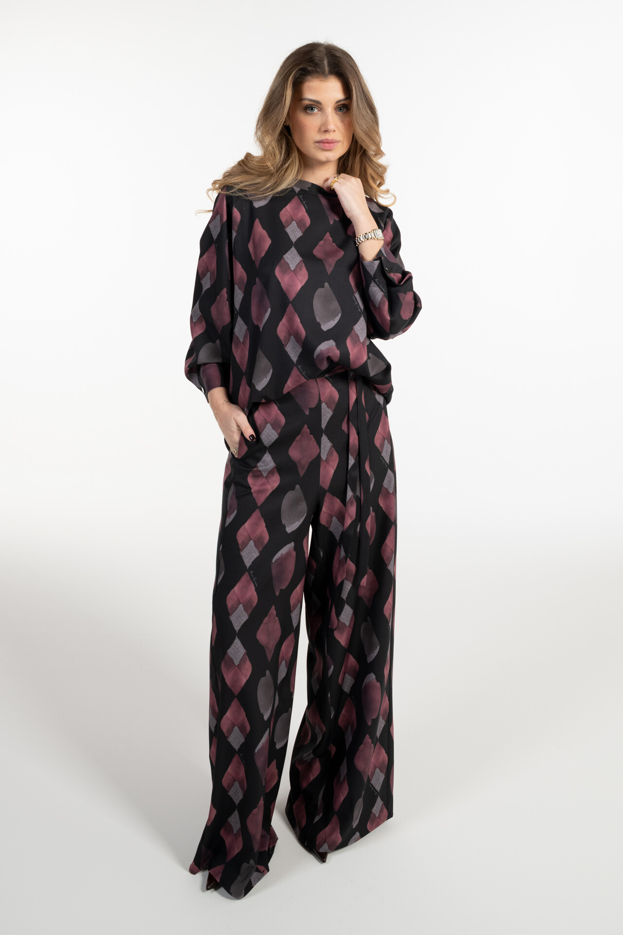 PRINTED TROUSERS