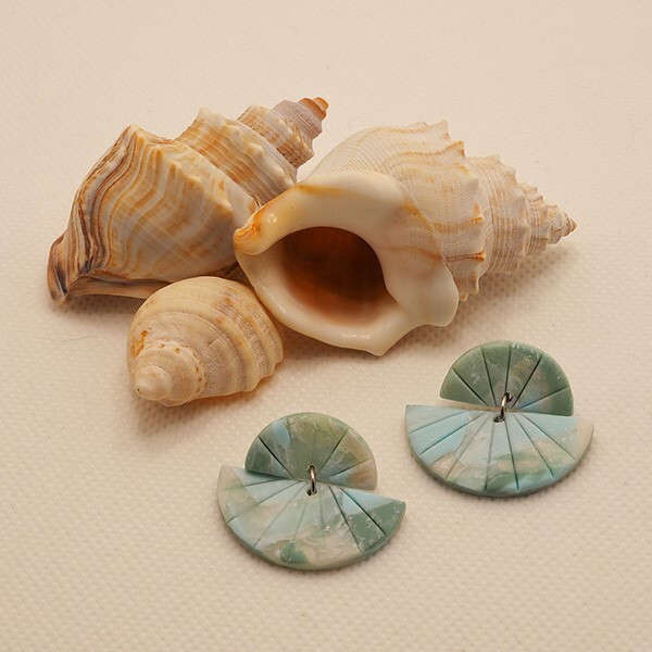 acessorios bijuteria artesanal brincos pequenos verdes da coleção of the sea, modelo 6