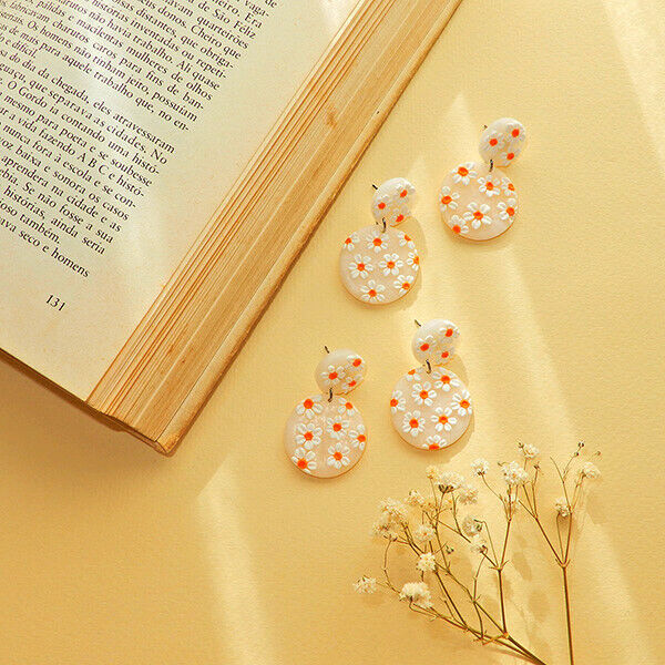 Brincos pendentes da coleção Daisies Rain