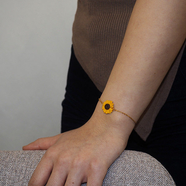 Pulseira com girassol em modelo 1