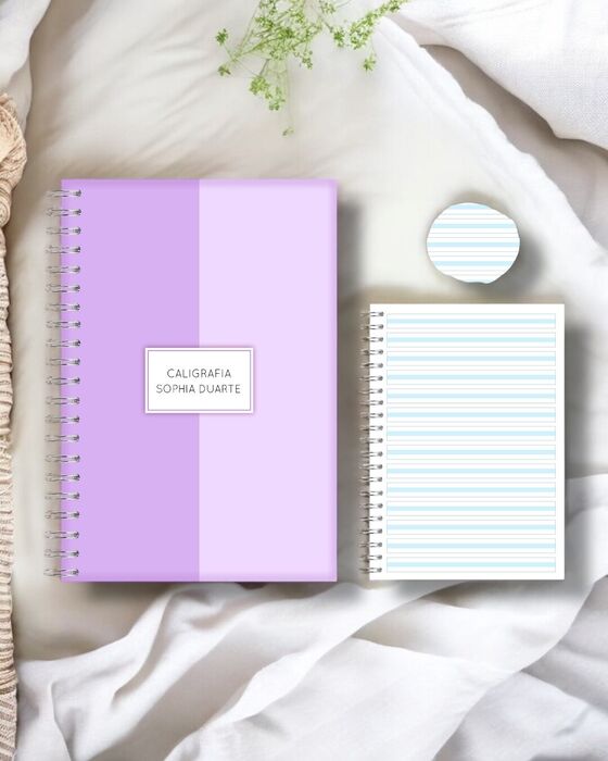 Caderno de Caligrafia Neutro Lilás personalizado com nome 