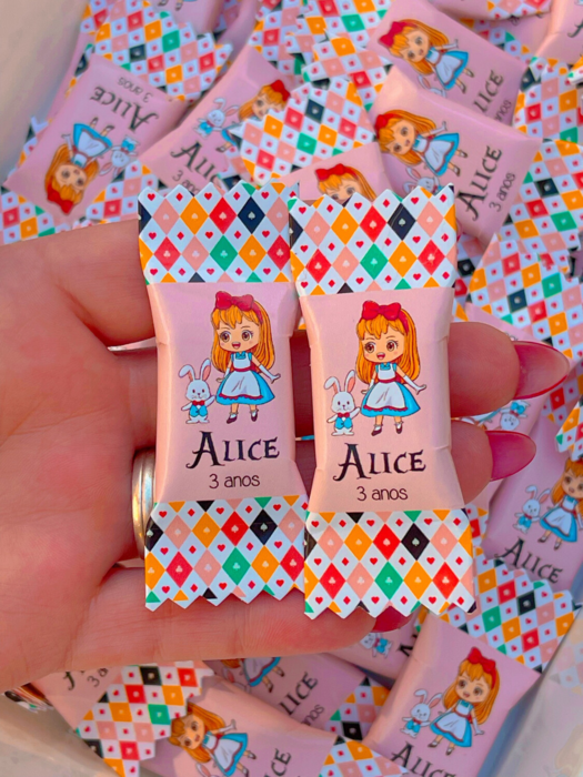 Rebuçados com o tema “Alice No País Das Maravilhas“